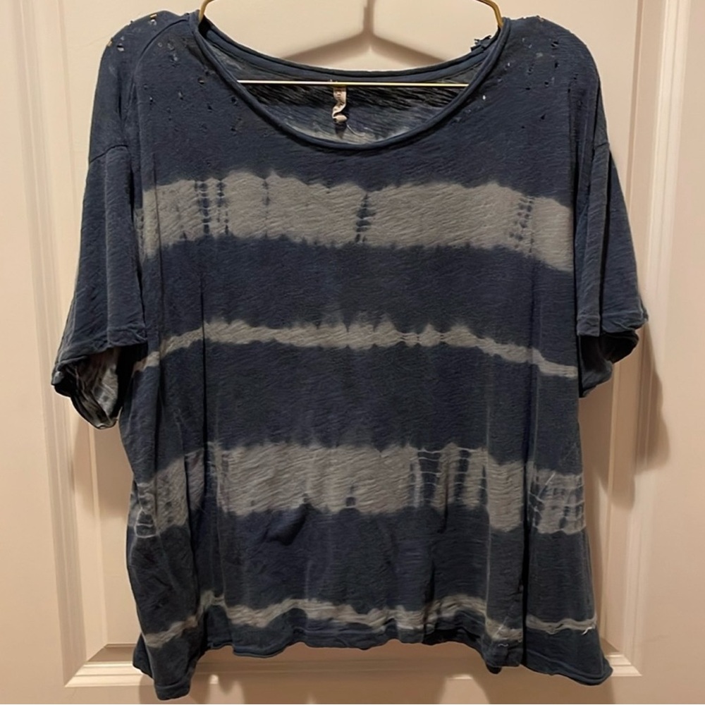 Magnolia Pearl Dark Blue Tie-Dye Women's Top